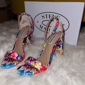 Steve Madden Multicolor Heels